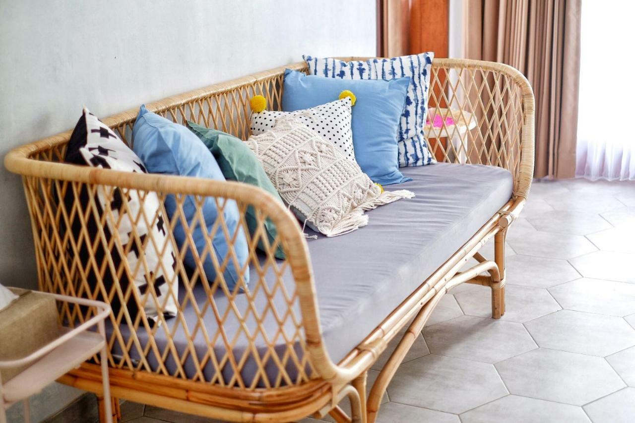 Hotel The Sloth Bali Canggu Esterno foto
