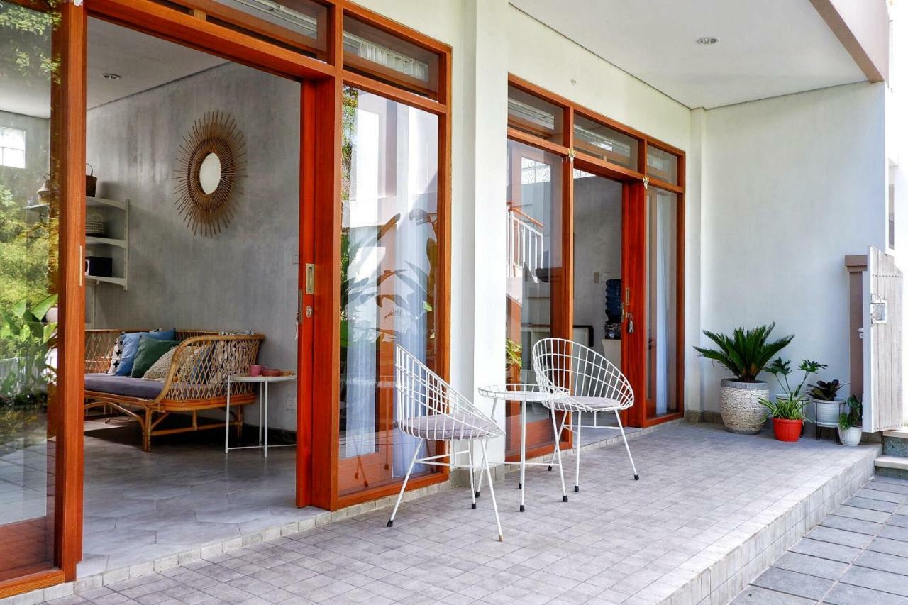 Hotel The Sloth Bali Canggu Esterno foto