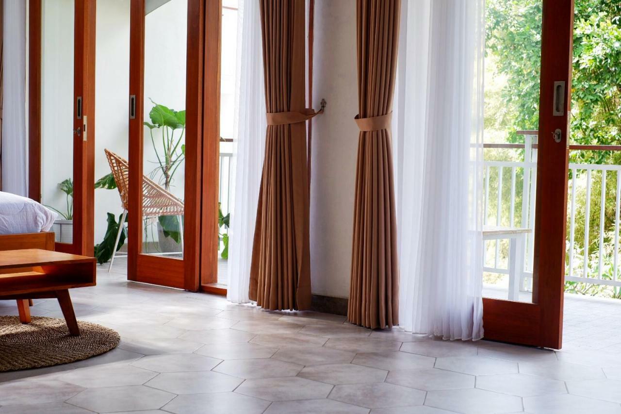 Hotel The Sloth Bali Canggu Esterno foto